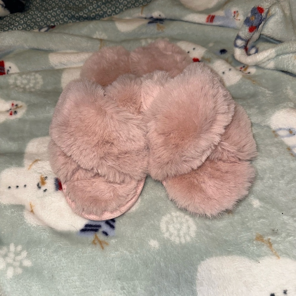 Lauren Conrad Fuzzy Slippers